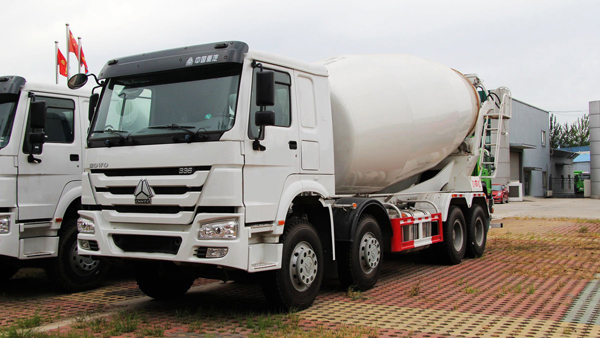 12m³ concrete mixing tanker-TRUEMAX